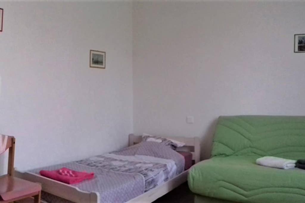 Spacieux Appartement Proche Centre Et Piscine Condom Dış mekan fotoğraf