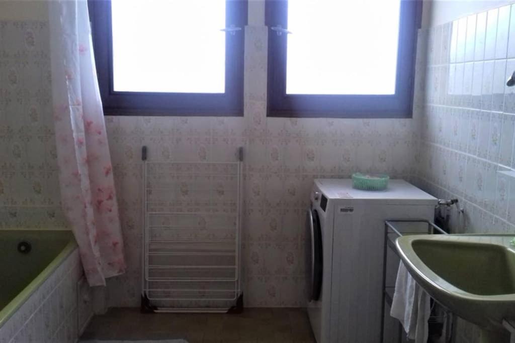 Spacieux Appartement Proche Centre Et Piscine Condom Dış mekan fotoğraf